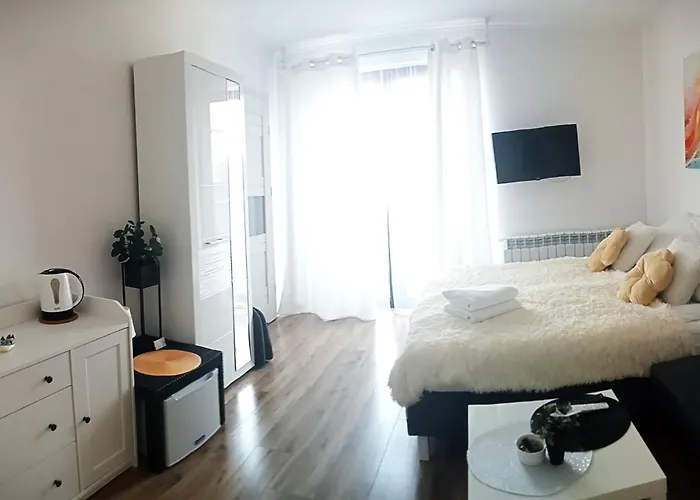 Ludna 3 Guest house 3*